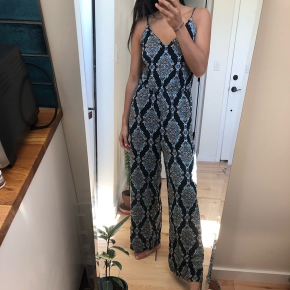 H&M wide leg paisley jumpsuit - Picture 4 of 4